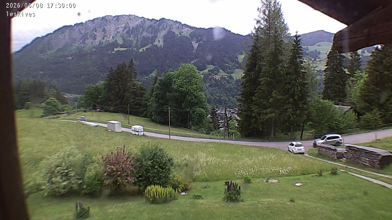 Champéry depuis les Rives